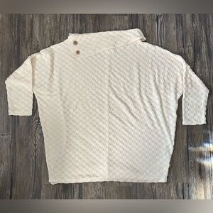Be Stage Cream Textured Knit Top Women’s 1XL